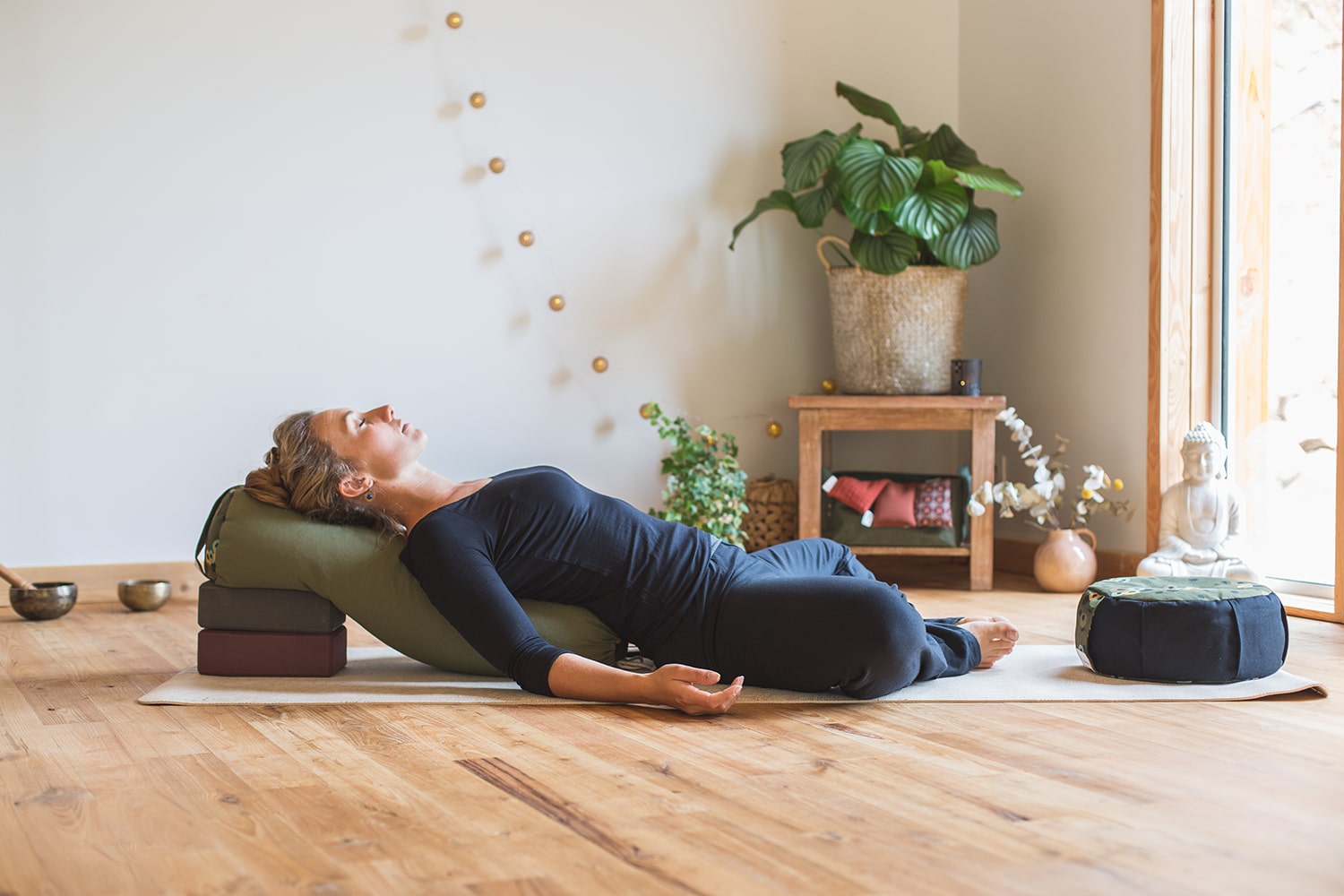 Cours de Yoga restauratif a Casablanca - Yoga You